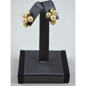 Vintage Panetta Faux‎ Pearl Gold Tone Clip On Earrings 1" Long